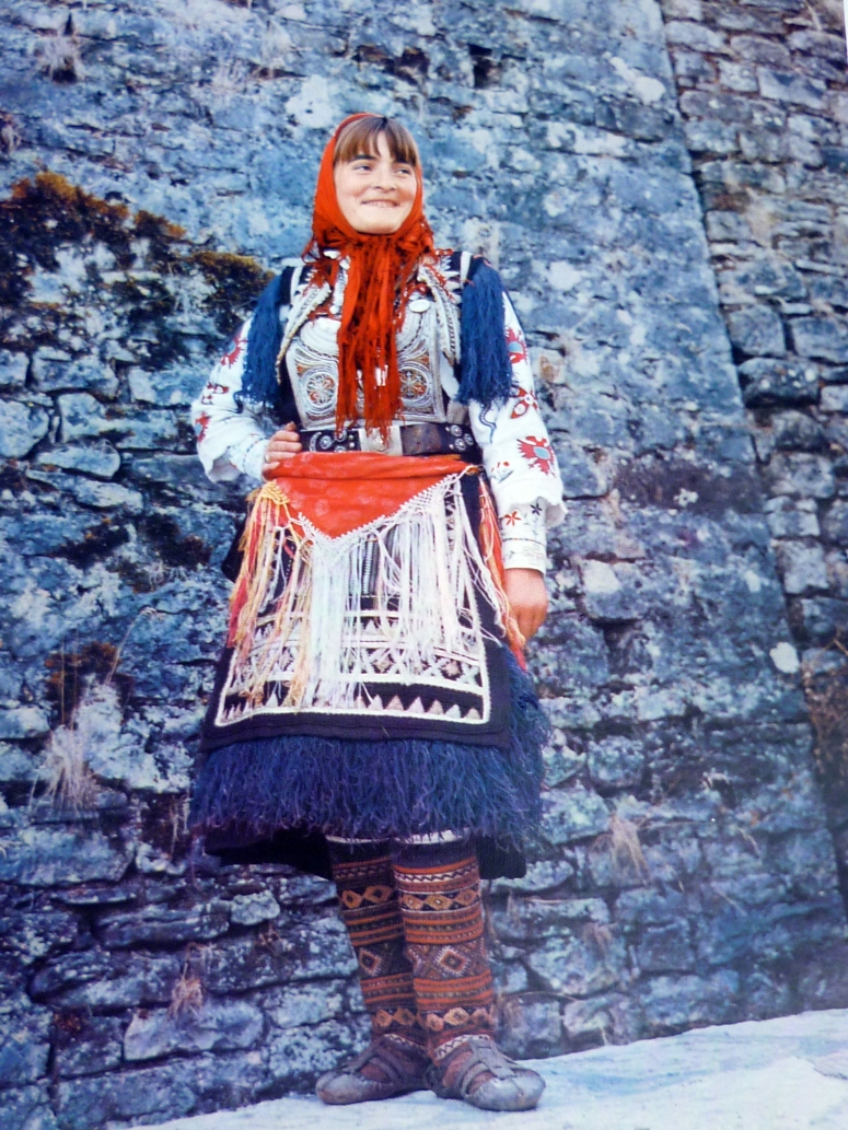 veshje-gruaje-shqiperi-e-veriut.jpg